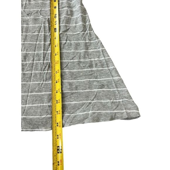 Club Monaco Tank Top Womens Gray Stripe Casual Crew Neck Sleeveless - Picture 3 of 6